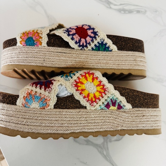 ALTAR’D STATE Women's Multicolor CROCHET Platform Sandals SIZE 8 - Picture 8 of 8